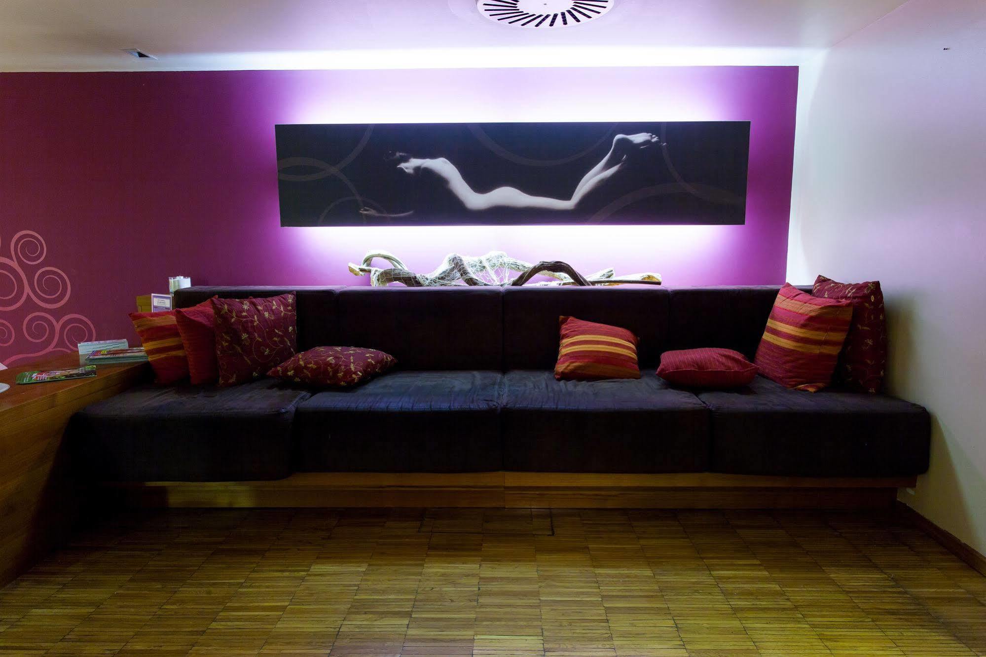 Hotel Harmonija Spa & Free Parking Mengeš Exterior foto